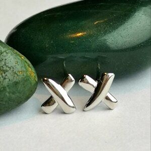 NEW, Sterling Silver X Cross Kisses Stud Earrings